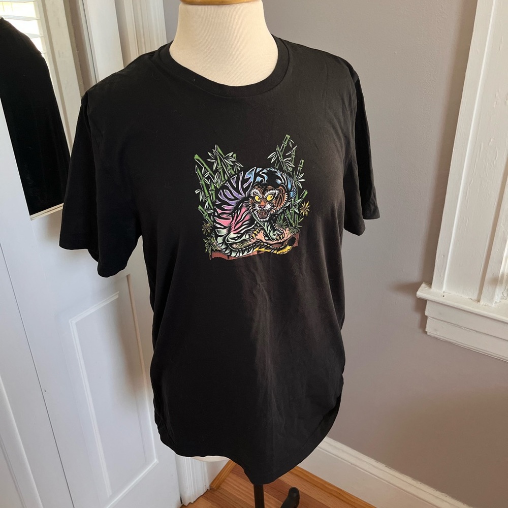 Turnover Band Tee